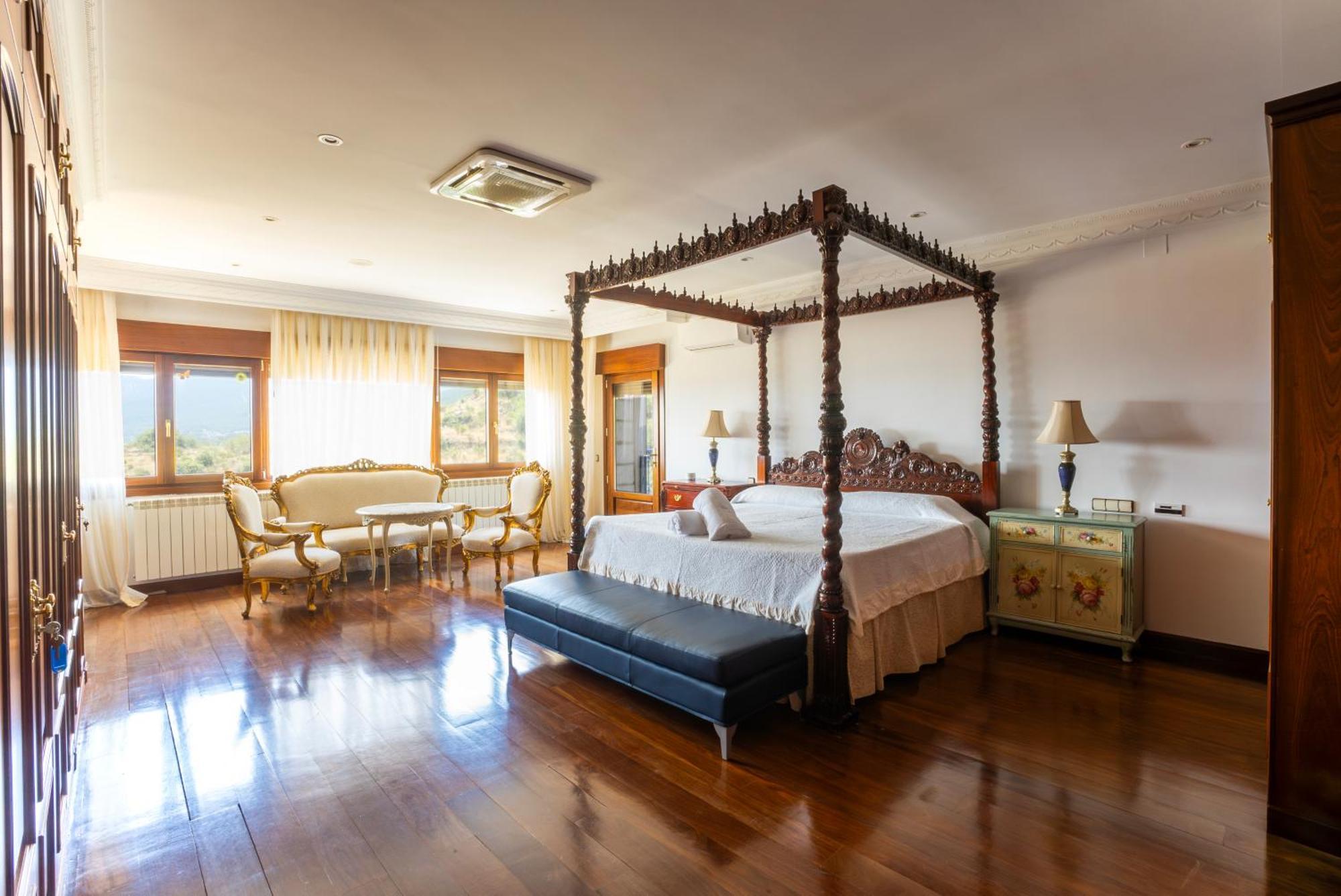 Villa Mansion Con Jacuzzi A 40 Grados, Gran Piscina Y Padel El Tiemblo Esterno foto