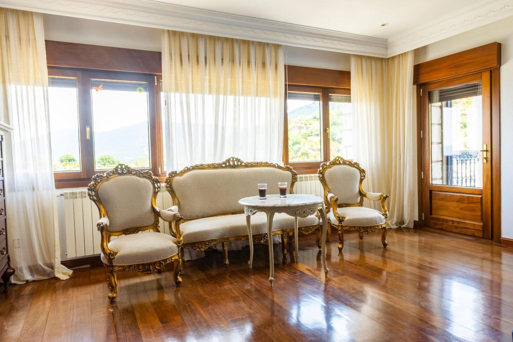 Villa Mansion Con Jacuzzi A 40 Grados, Gran Piscina Y Padel El Tiemblo Esterno foto