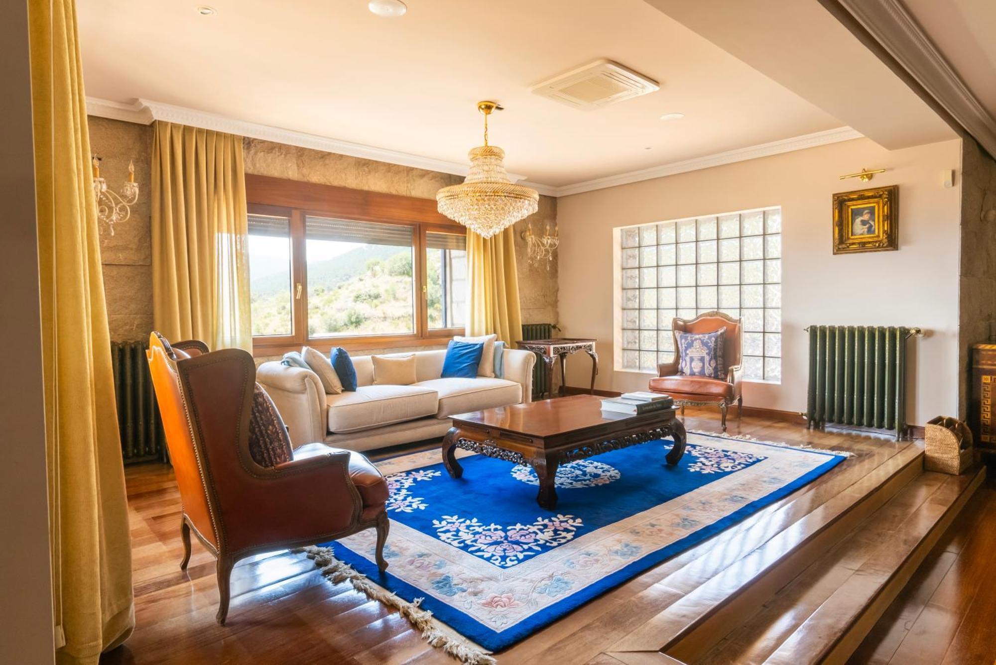 Villa Mansion Con Jacuzzi A 40 Grados, Gran Piscina Y Padel El Tiemblo Esterno foto
