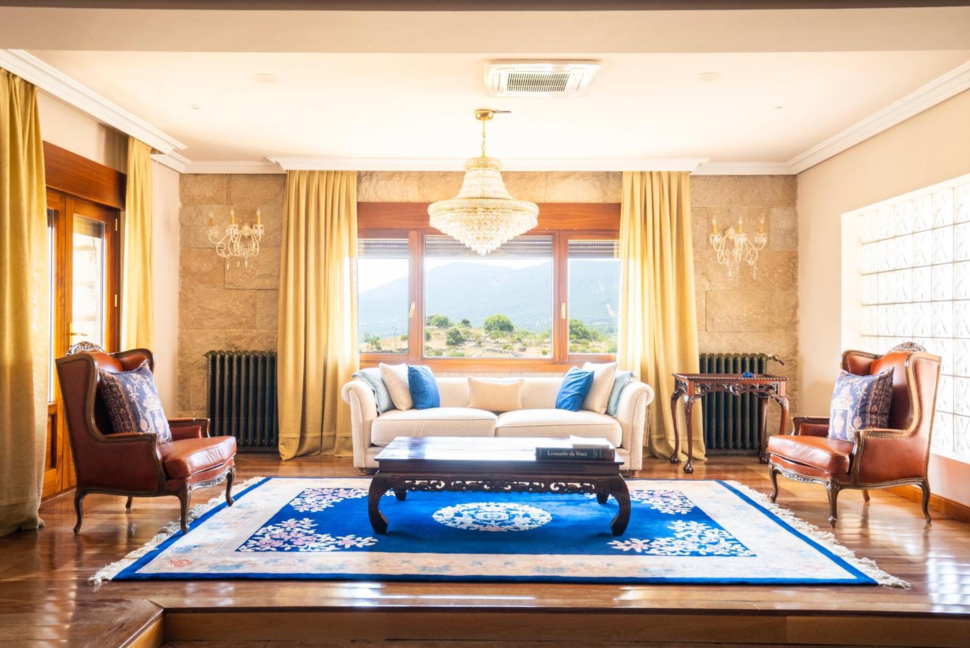 Villa Mansion Con Jacuzzi A 40 Grados, Gran Piscina Y Padel El Tiemblo Esterno foto