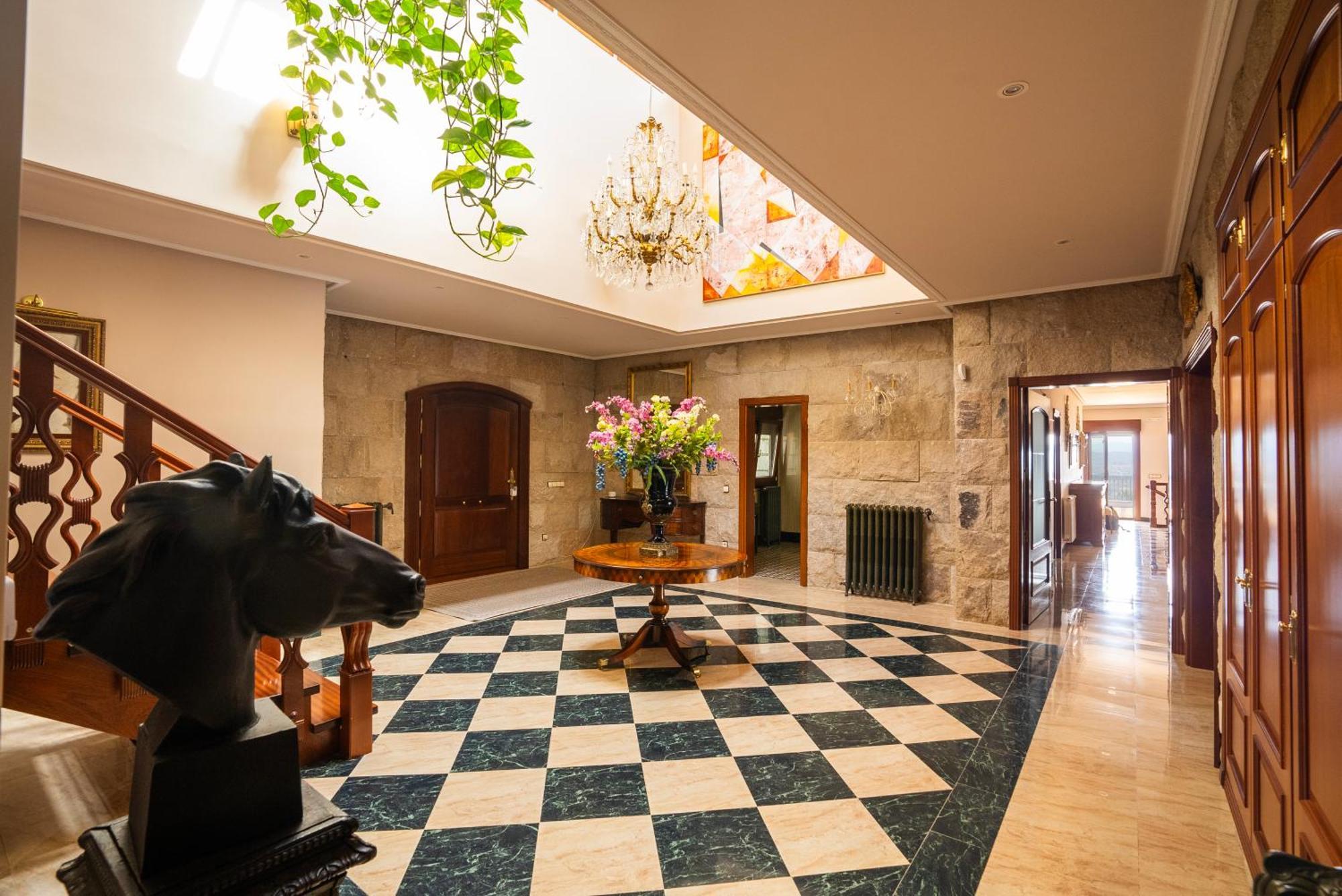 Villa Mansion Con Jacuzzi A 40 Grados, Gran Piscina Y Padel El Tiemblo Esterno foto