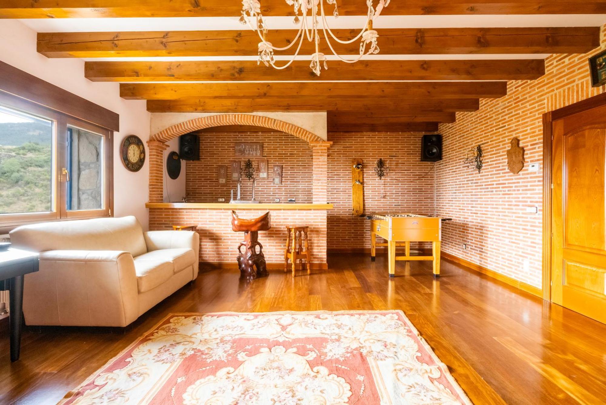 Villa Mansion Con Jacuzzi A 40 Grados, Gran Piscina Y Padel El Tiemblo Esterno foto