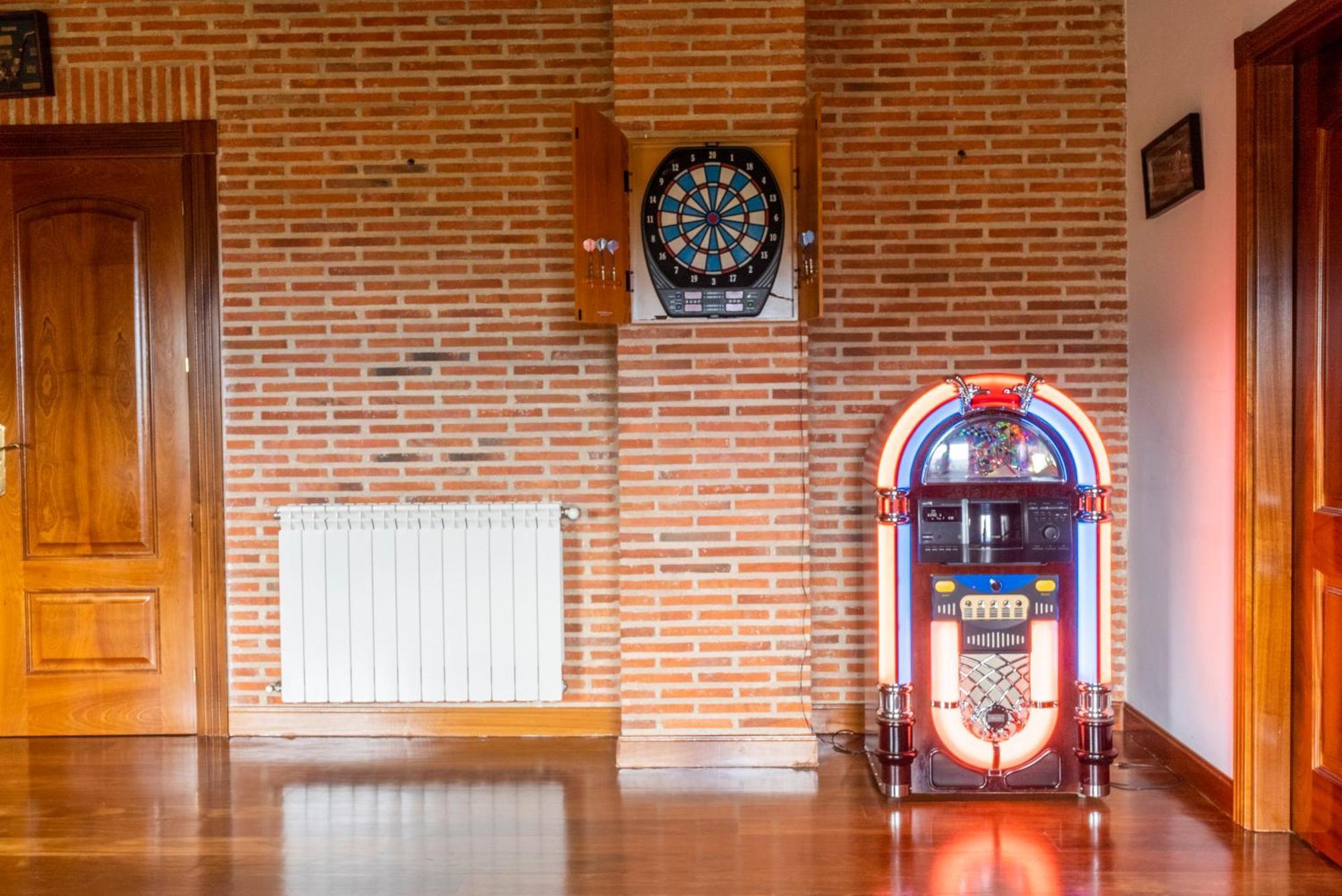 Villa Mansion Con Jacuzzi A 40 Grados, Gran Piscina Y Padel El Tiemblo Esterno foto