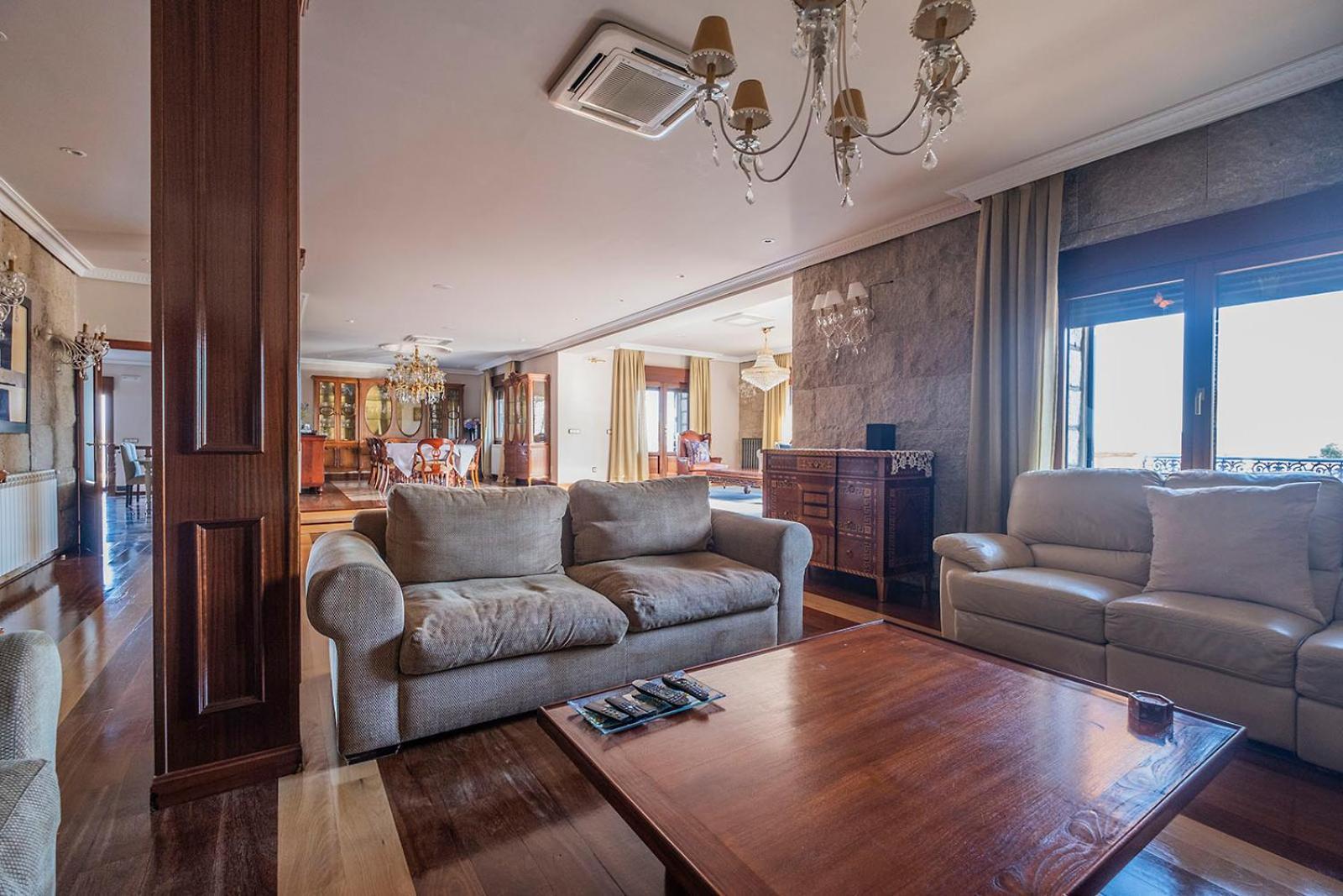 Villa Mansion Con Jacuzzi A 40 Grados, Gran Piscina Y Padel El Tiemblo Esterno foto