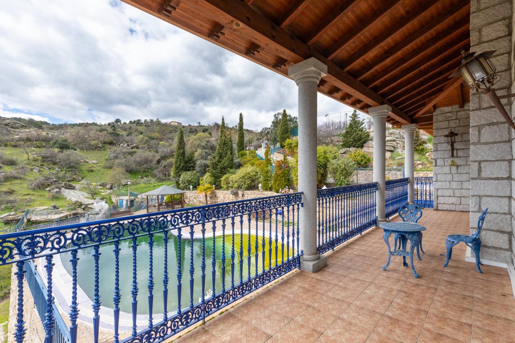 Villa Mansion Con Jacuzzi A 40 Grados, Gran Piscina Y Padel El Tiemblo Esterno foto