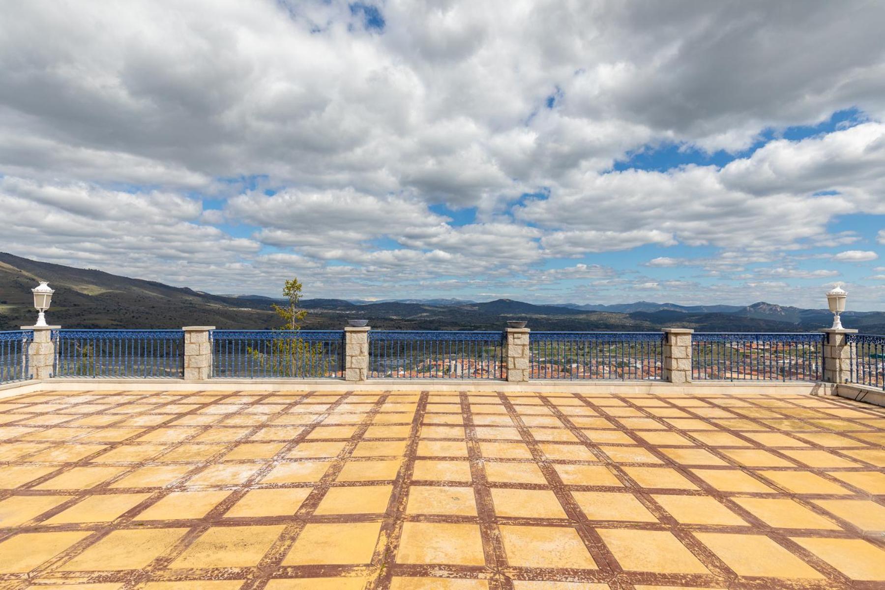 Villa Mansion Con Jacuzzi A 40 Grados, Gran Piscina Y Padel El Tiemblo Esterno foto