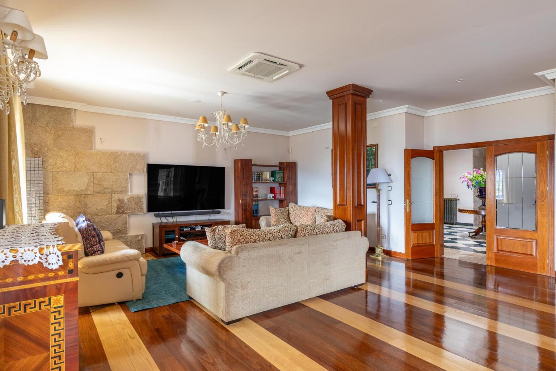 Villa Mansion Con Jacuzzi A 40 Grados, Gran Piscina Y Padel El Tiemblo Esterno foto