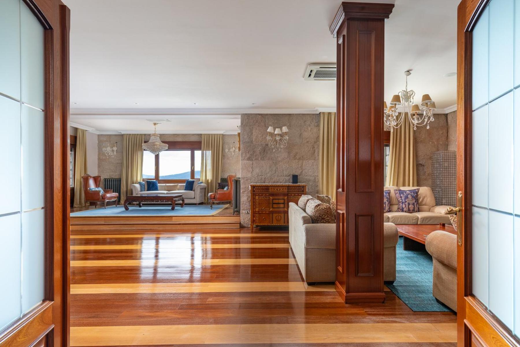 Villa Mansion Con Jacuzzi A 40 Grados, Gran Piscina Y Padel El Tiemblo Esterno foto